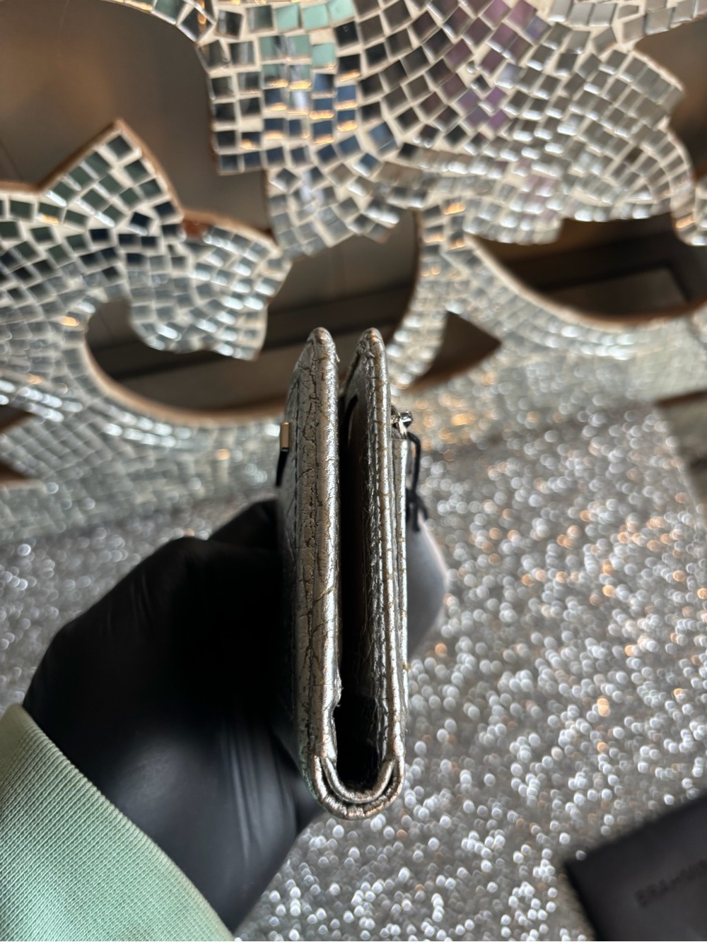 ⭐️Brahmin Jane Silver Duchess Wallet - Picture 6 of 9